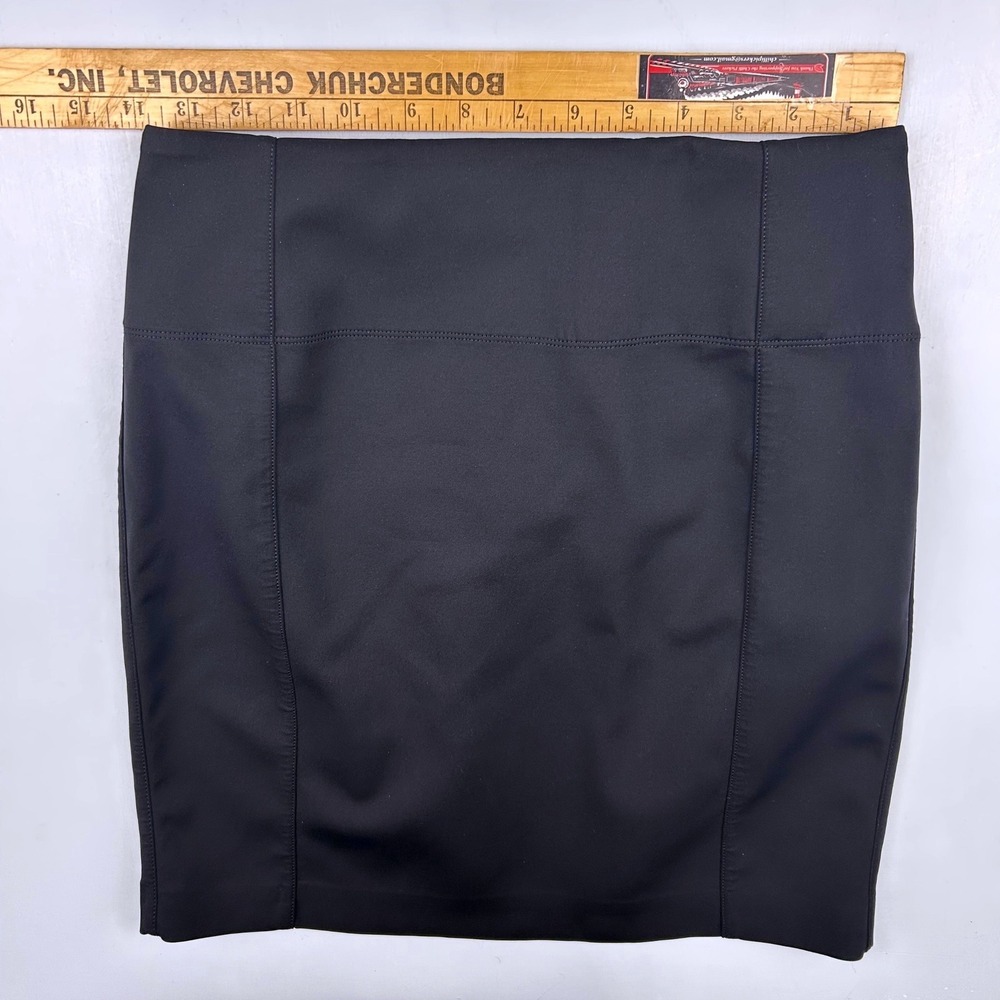 Lululemon Athletica Black Athletic Mini Skirt Size 8 Zipper Pocket Activewear - Picture 5 of 7